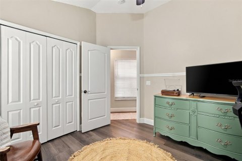 House in Tampa, Florida 3 bedrooms, 159.7 sq.m. № 2408576 - photo 20