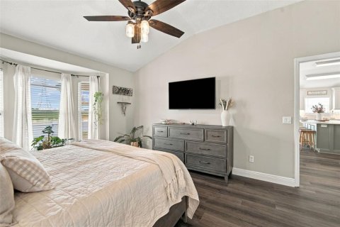 House in Tampa, Florida 3 bedrooms, 159.7 sq.m. № 2408576 - photo 14