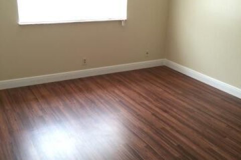 Condo in Lauderhill, Florida, 2 bedrooms  № 2242001 - photo 5