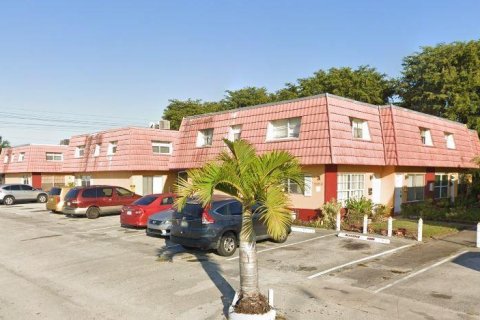 Condo in Lauderhill, Florida, 2 bedrooms  № 2242001