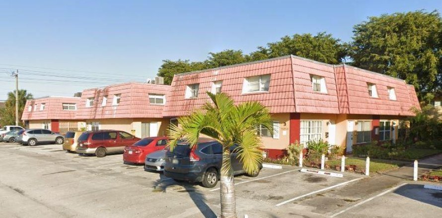 Condo in Lauderhill, Florida, 2 bedrooms  № 2242001