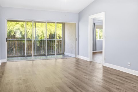 Condo in Boca Raton, Florida, 3 bedrooms  № 2188978 - photo 8