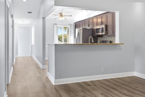 Condo in Boca Raton, Florida, 3 bedrooms  № 2188978 - photo 9
