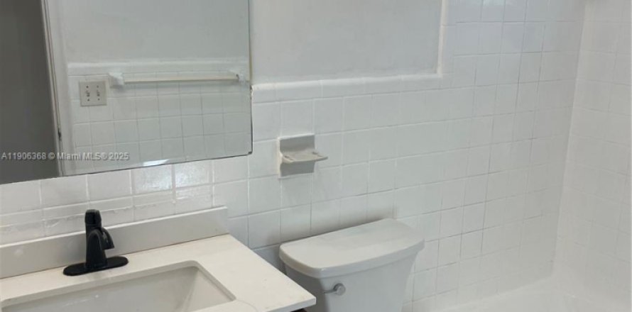 Condo in Hollywood, Florida, 1 bedroom  № 1956925