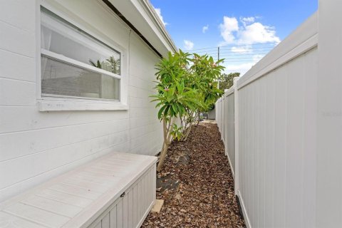 Casa en venta en Seminole, Florida, 3 dormitorios, 167.6 m2 № 1828348 - foto 23