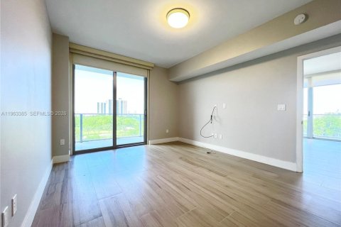 Купить кондоминиум в Норт-Майами-Бич, Флорида 3 спальни, 144.65м2, № 2025289 - фото 20