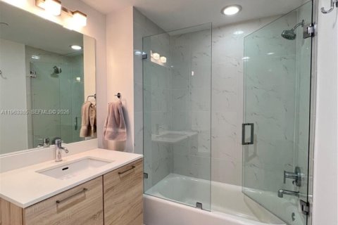 Купить кондоминиум в Норт-Майами-Бич, Флорида 3 спальни, 144.65м2, № 2025289 - фото 18
