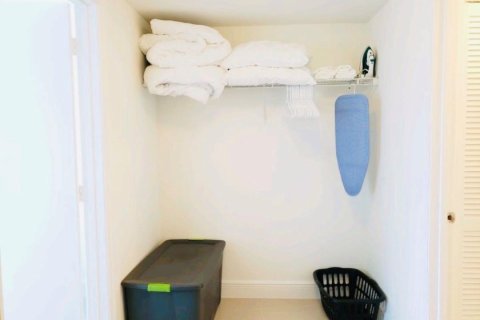 Copropriété à louer à Miami, Floride: 1 chambre, 76.27 m2 № 786798 - photo 1