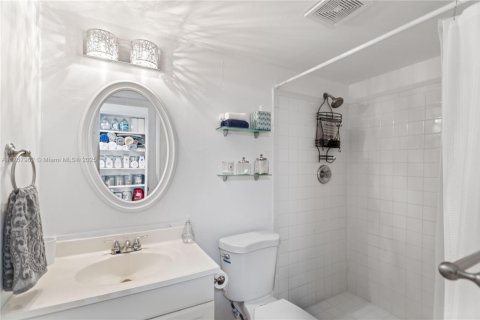 Condo in Margate, Florida, 2 bedrooms  № 1698440 - photo 23