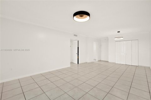 Copropriété à vendre à Sunny Isles Beach, Floride: 1 chambre, 66.89 m2 № 1992401 - photo 18