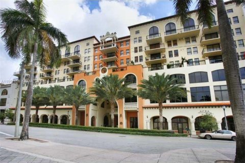 Condo in Coral Gables, Florida, 2 bedrooms  № 2019525