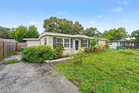 Casa en Seminole, Florida 3 dormitorios, 111.67 m2 № 2341610