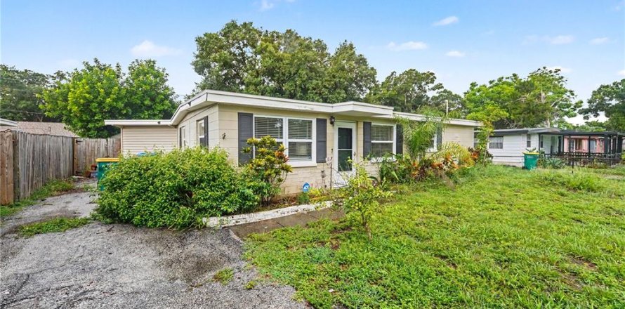 Villa ou maison à Seminole, Floride 3 chambres, 111.67 m2 № 2341610