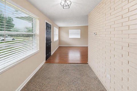 Villa ou maison à vendre à Seminole, Floride: 3 chambres, 111.67 m2 № 2341610 - photo 4