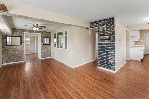 Villa ou maison à vendre à Seminole, Floride: 3 chambres, 111.67 m2 № 2341610 - photo 5