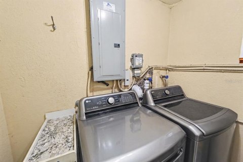 Villa ou maison à vendre à Seminole, Floride: 3 chambres, 111.67 m2 № 2341610 - photo 10