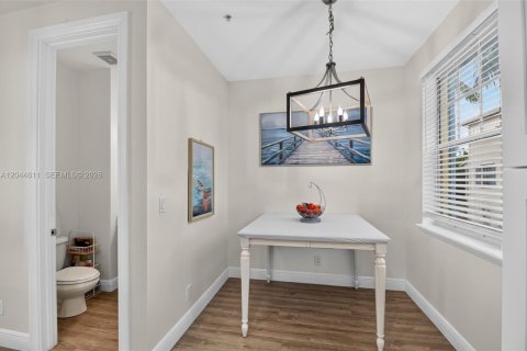 Touwnhouse à vendre à Lake Worth, Floride: 2 chambres, 165.37 m2 № 2244393 - photo 14