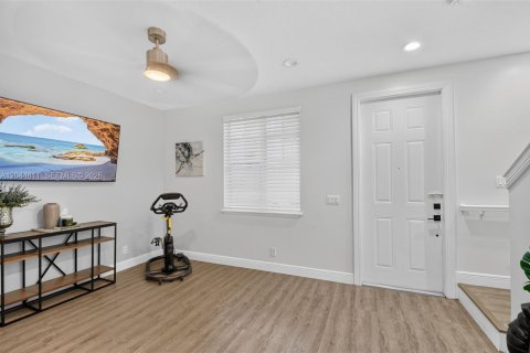 Touwnhouse à vendre à Lake Worth, Floride: 2 chambres, 165.37 m2 № 2244393 - photo 11