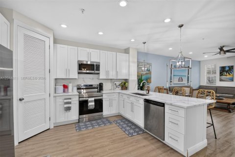Touwnhouse à vendre à Lake Worth, Floride: 2 chambres, 165.37 m2 № 2244393 - photo 7