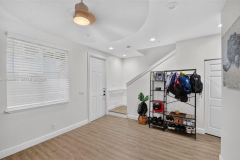 Touwnhouse à vendre à Lake Worth, Floride: 2 chambres, 165.37 m2 № 2244393 - photo 10