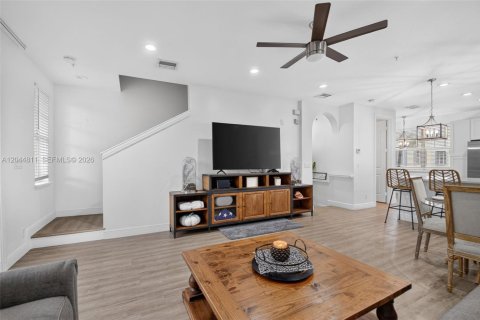 Touwnhouse à vendre à Lake Worth, Floride: 2 chambres, 165.37 m2 № 2244393 - photo 16