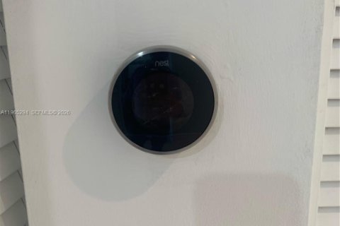 Condo in Doral, Florida, 1 bedroom № 2026930 - photo 7