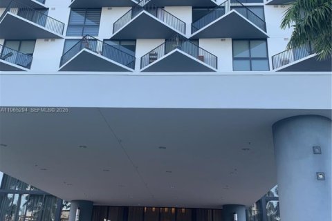 Condo in Doral, Florida, 1 bedroom  № 2026930