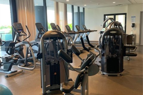 Condo in Doral, Florida, 1 bedroom № 2026930 - photo 23