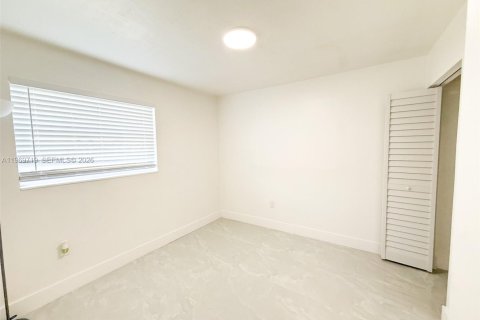 Villa ou maison à louer à Sunrise, Floride: 3 chambres, 139.35 m2 № 2030563 - photo 10