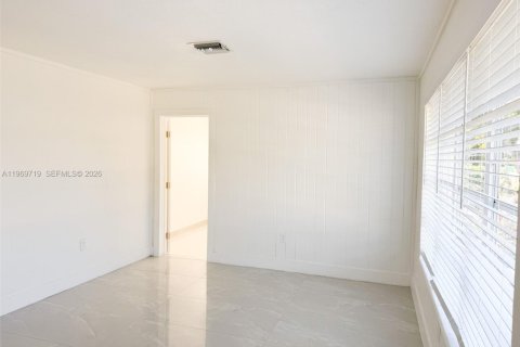 Villa ou maison à louer à Sunrise, Floride: 3 chambres, 139.35 m2 № 2030563 - photo 6