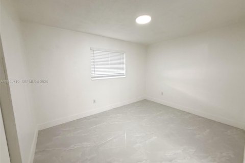 Villa ou maison à louer à Sunrise, Floride: 3 chambres, 139.35 m2 № 2030563 - photo 13