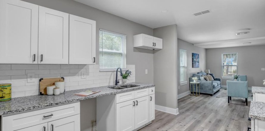 Casa en Jacksonville, Florida 3 dormitorios, 102.56 m2 № 802256
