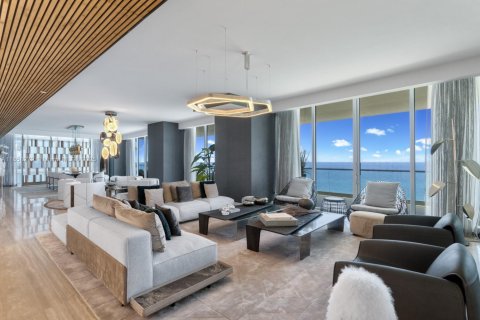 Купить кондоминиум в Санни-Айлс-Бич, Флорида 6 спален, 561.97м2, № 1980236 - фото 11