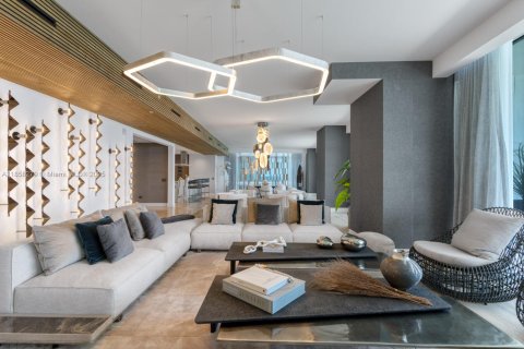 Купить кондоминиум в Санни-Айлс-Бич, Флорида 6 спален, 561.97м2, № 1980236 - фото 13