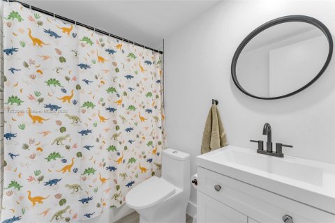 Townhouse in Miami, Florida 3 bedrooms, 147.9 sq.m. № 1787181 - photo 4