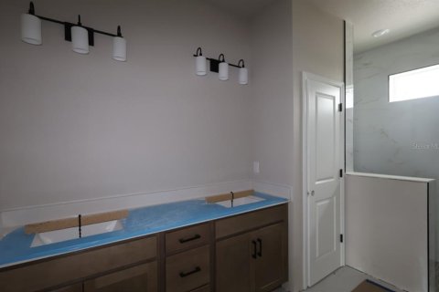 House in Apollo Beach, Florida 2 bedrooms, 156.73 sq.m. № 2216430 - photo 10