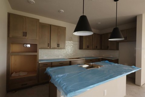 House in Apollo Beach, Florida 2 bedrooms, 156.73 sq.m. № 2216430 - photo 7
