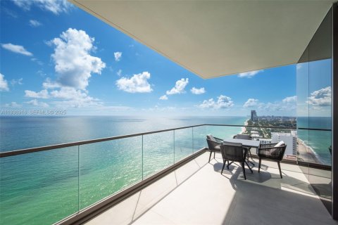 Copropriété à vendre à Hallandale Beach, Floride: 3 chambres, 236.81 m2 № 1994814 - photo 18