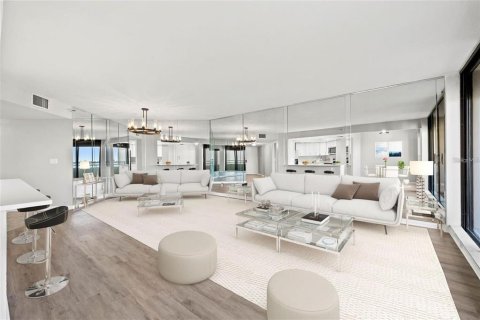 Condominio en alquiler en Gulfport, Florida, 2 dormitorios, 137.12 m2 № 1894550 - foto 5