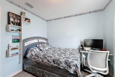 Casa en venta en Brooksville, Florida, 4 dormitorios, 169.55 m2 № 1917604 - foto 17
