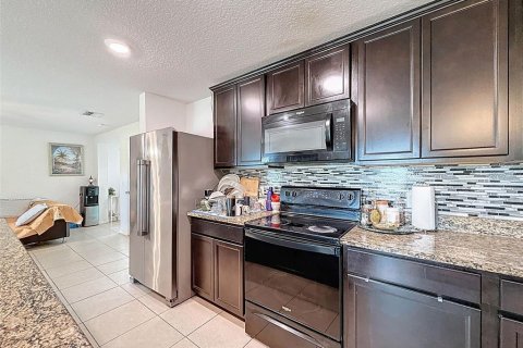 Casa en venta en Brooksville, Florida, 4 dormitorios, 169.55 m2 № 1917604 - foto 9