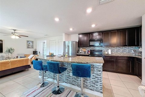 Casa en venta en Brooksville, Florida, 4 dormitorios, 169.55 m2 № 1917604 - foto 7