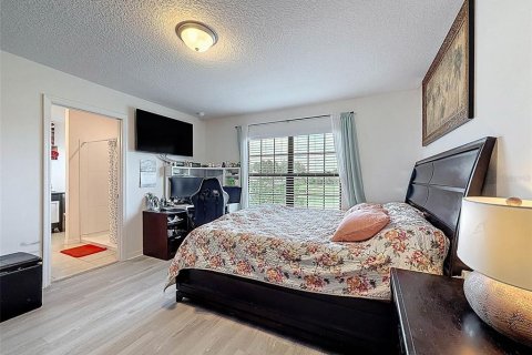 Casa en venta en Brooksville, Florida, 4 dormitorios, 169.55 m2 № 1917604 - foto 15