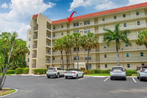 Condo in Lake Worth, Florida, 2 bedrooms № 2181922