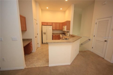 Condo in Riverview, Florida, 2 bedrooms  № 1917039 - photo 2