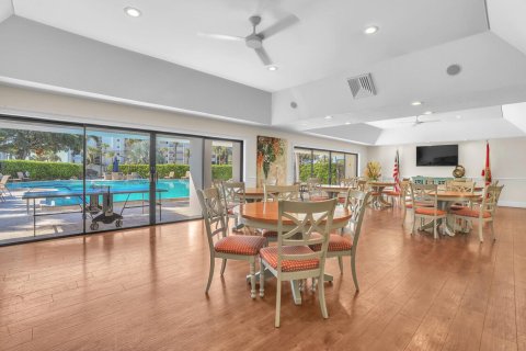Condo in Jupiter, Florida, 2 bedrooms  № 2190029 - photo 26