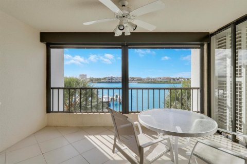 Condo in Jupiter, Florida, 2 bedrooms  № 2190029 - photo 16