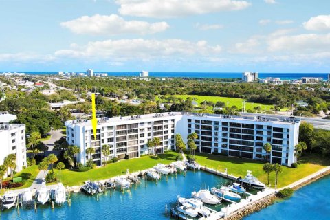 Condo in Jupiter, Florida, 2 bedrooms № 2190029