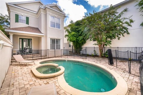 Villa ou maison à vendre à Kissimmee, Floride: 4 chambres, 271.09 m2 № 2408180 - photo 7