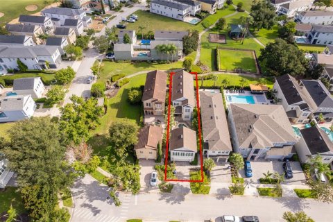Villa ou maison à vendre à Kissimmee, Floride: 4 chambres, 271.09 m2 № 2408180 - photo 3